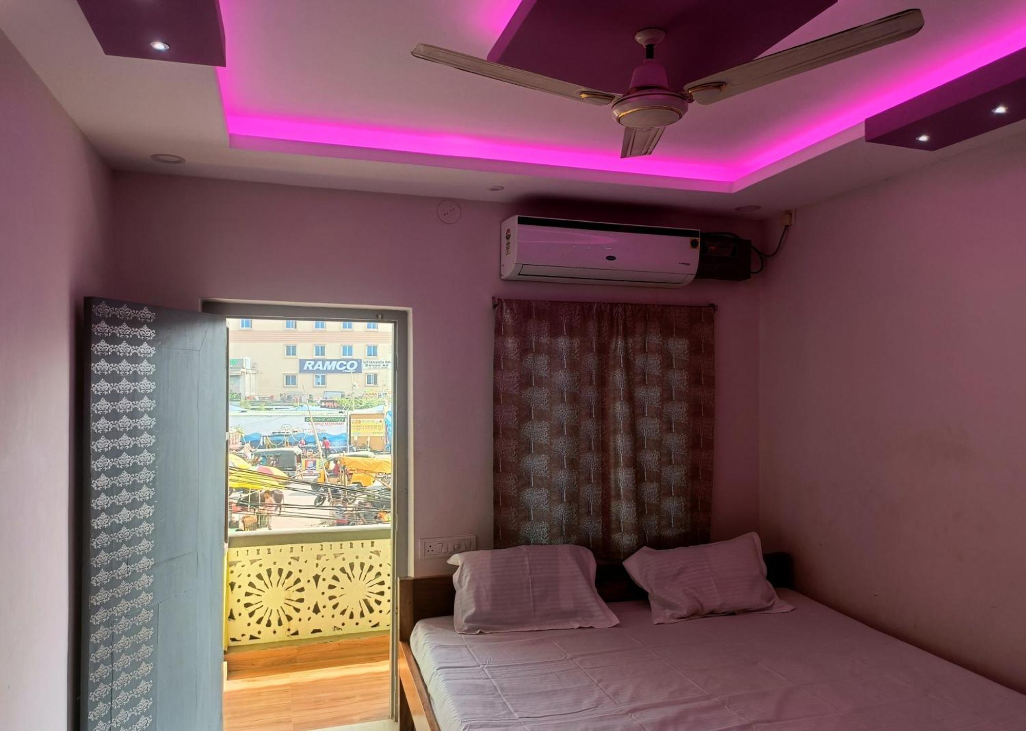 Hotel Grand View Puri Eksteriør bilde